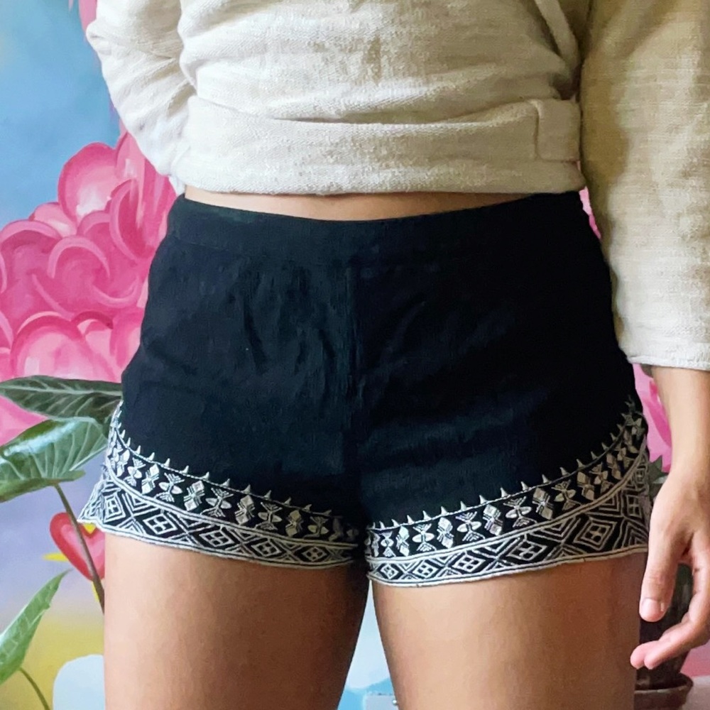 Black Tribal Hem Zip Up Shorts